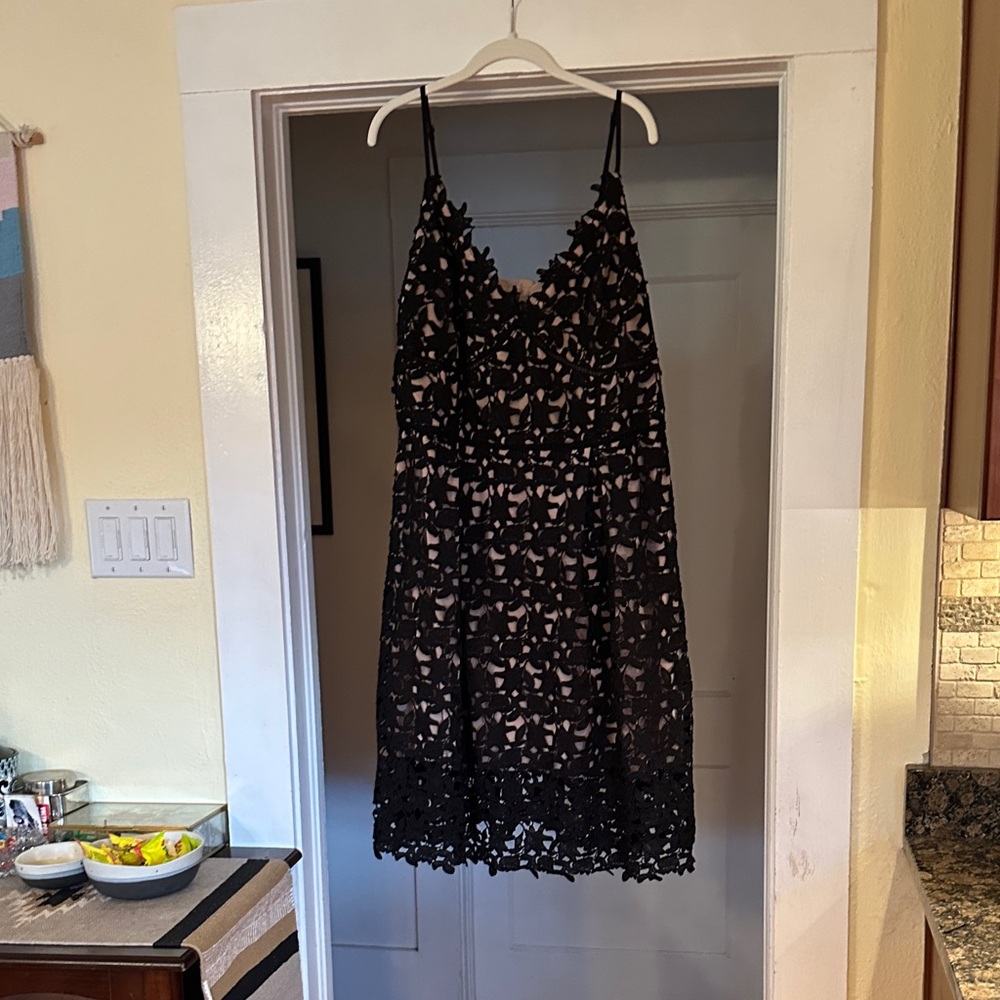 Elegant Black Lace Dress